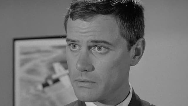 S01:E14 - What House Across the Street