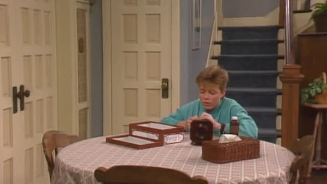 S09:E19 - On the Edge