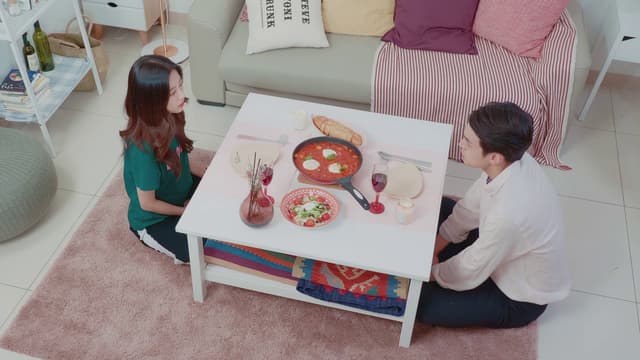 S01:E01 - Egg Gone to Hell, Egg in Hell / Don't Know What's Inside, Riceball