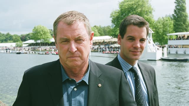 S08:E02 - Dead in the Water