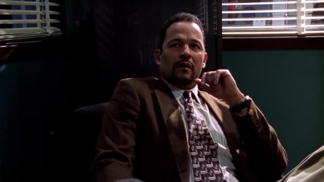 S07:E21 - Identity Crisis