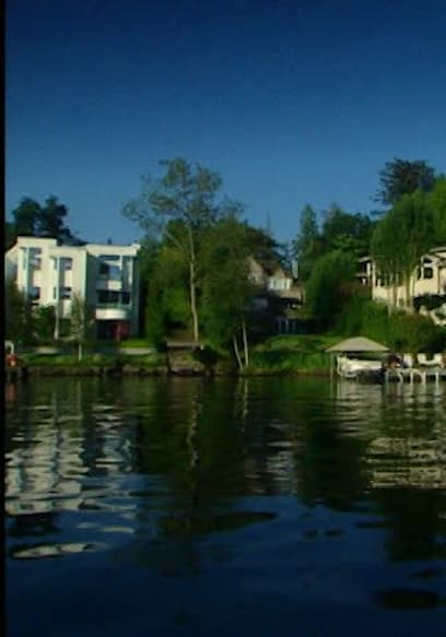 S01:E06 - Sunny Days, Deadly Nights on Mercer Island poster