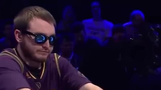 S14:E16 - Five Diamond World Poker Classic (Pt. 1)