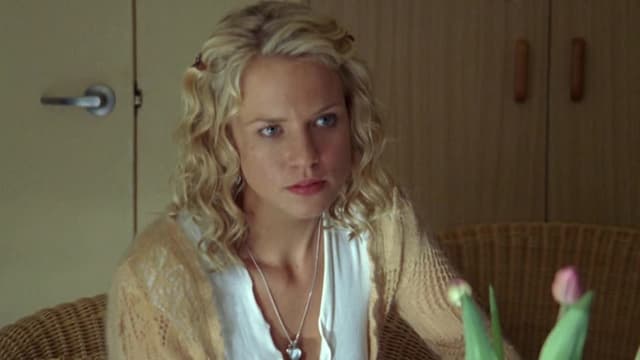 S01:E04 - Episode 04