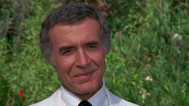 S03:E08 - The Wedding