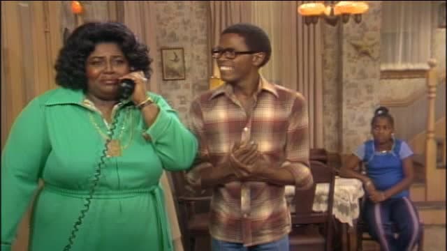 T01:C11 - S01:E11 - The Maid Did It