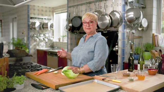 S10:E12 - Symphony of Flavors