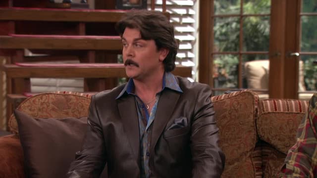 S03:E17 - Charlie and the Hooker