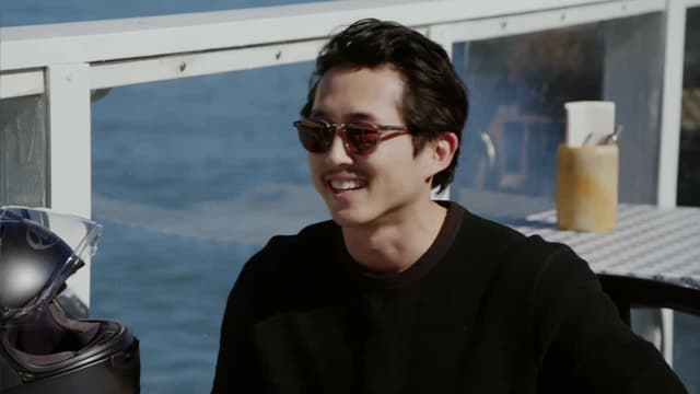 S03:E02 - Bay Area With Steven Yeun