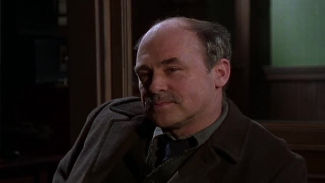 S01:E18 - The Truth About Heroes