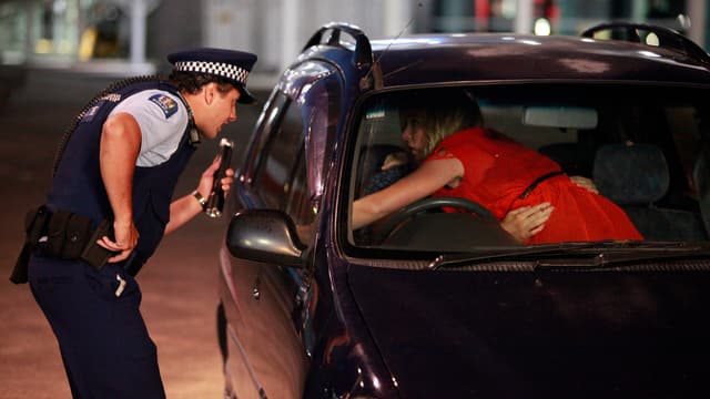 S02:E11 - Make Believe