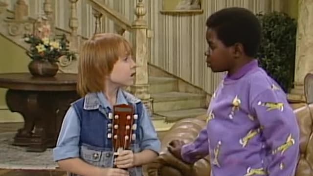 S07:E704 - Arnold's Strike