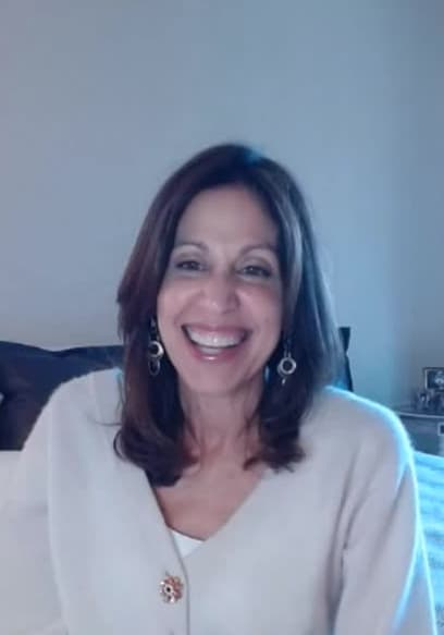 S01:E13 - Making the Most of Empty Nesting Featuring Donna Korren : The Empty Quester poster