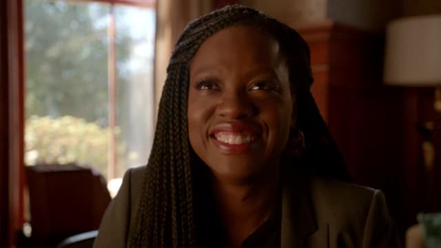 S02:E12 - It's a Trap