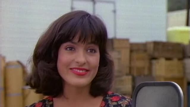 S08:E01 - Changing Times