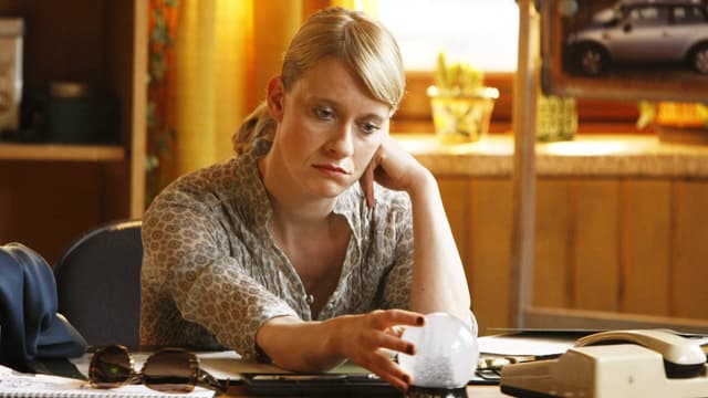 S01:E06 - Deadly Neighborhood