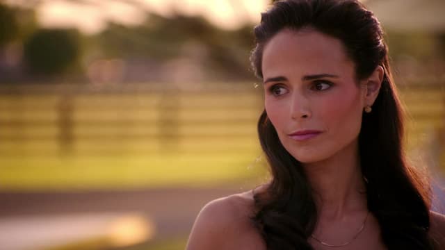 S01:É01 - S01:E01 - Changing of the Guard