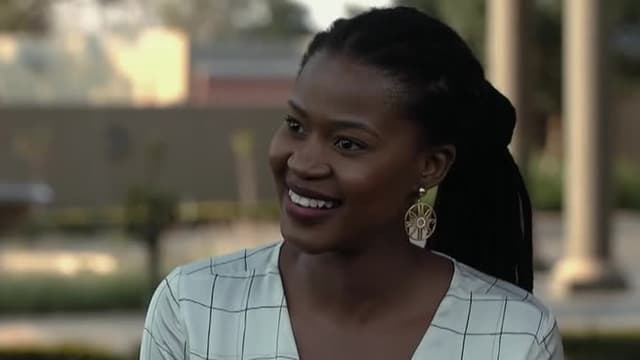 T02:C16 - S02:E16 - My Sister’s Secret