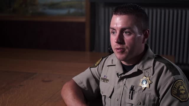 S01:E09 - Murder in the Barnyard