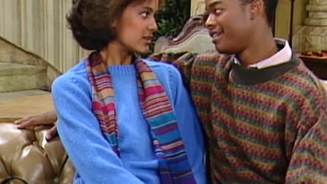 S07:E703 - Undercover Lover