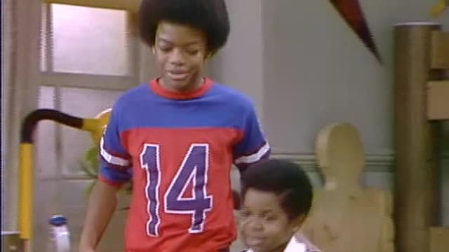 S02:E226 - The Squealer