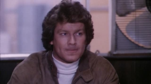 S01:É43 - S01:E43 - Undercover Mccormick