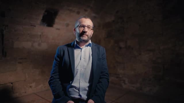 S04:E04 - La cueva sangrienta (Boris Verièrres)