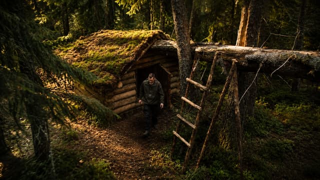 S01:E05 - The Fallen Tree Cabin