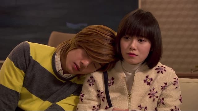 S01:E08 - Leaving the Love Triangle