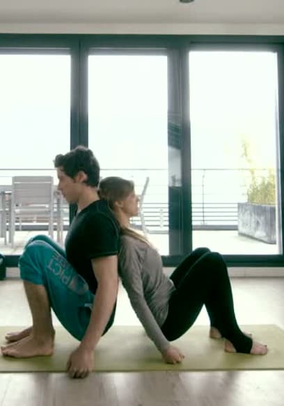 S01:E07 - Yoga for Couples poster