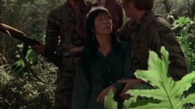 S03:E12 - Odd Man Out