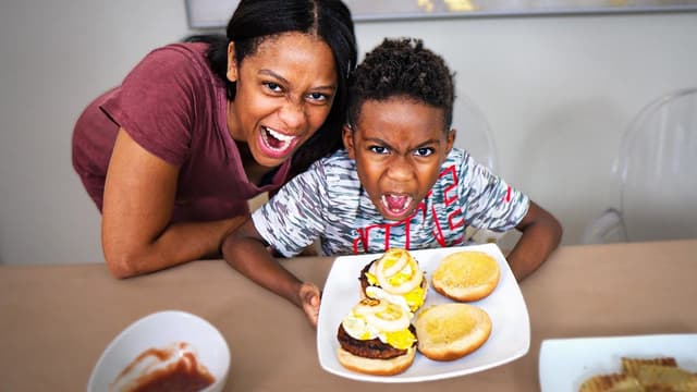 S01:E06 - Birthday Beats and Holiday Treats!