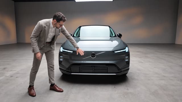 T01:C07 - S01:E07 - Volvo EX60: Can It Challenge the X3 and GLC?