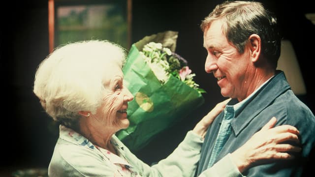 S03:E01 - Death of a Stranger