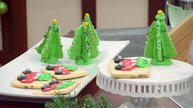 S01:E01 - Christmas Family Fun