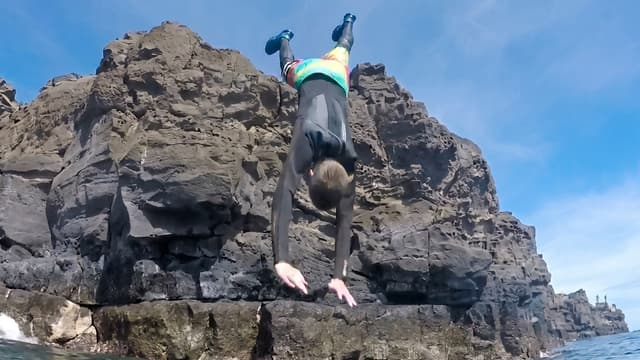 S01:E14 - I Competed Against the World's Best Cliff Jumpers!