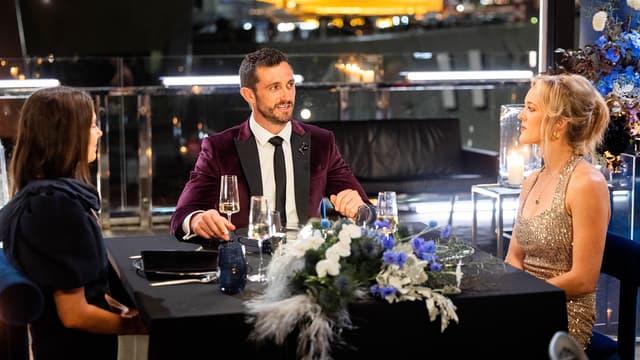 S14:E11 - Episode 11