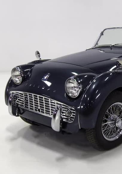 S01:E04 - A Triumph-Ant Homecoming poster