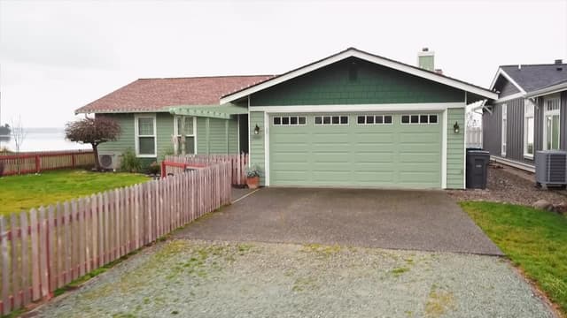 S05:E02 - A Snowy Visit to Camano Island