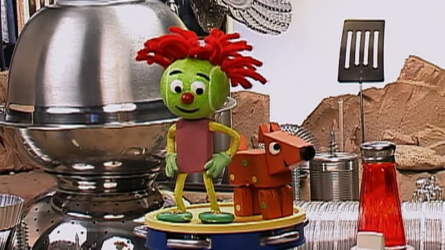 S01:E07 - A Thing That Flings / Seashells by the Seashore