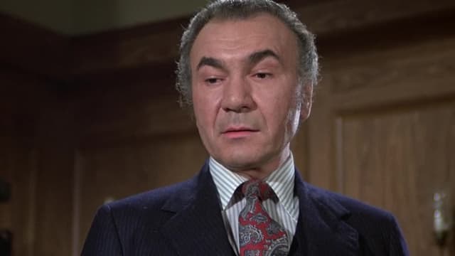 S03:E19 - Angels in a Box