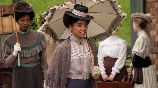 S12:E09 - Secrets and Lies