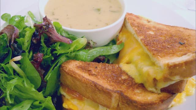 S01:E04 - Super Cheesy