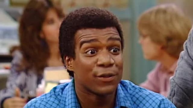 S01:E19 - Mr. First Nighter