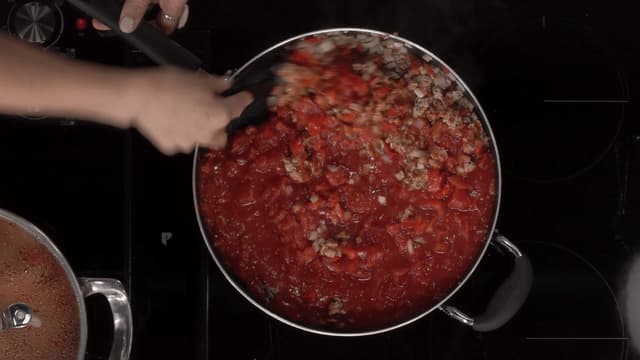 S03:E01 - Cooking With Turkey