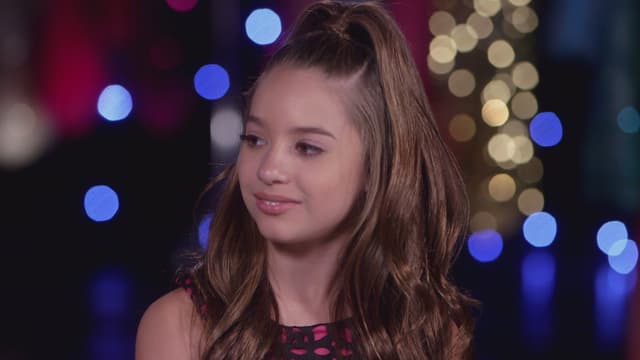 S06:E22 - Maddie and Mackenzie Say Goodbye