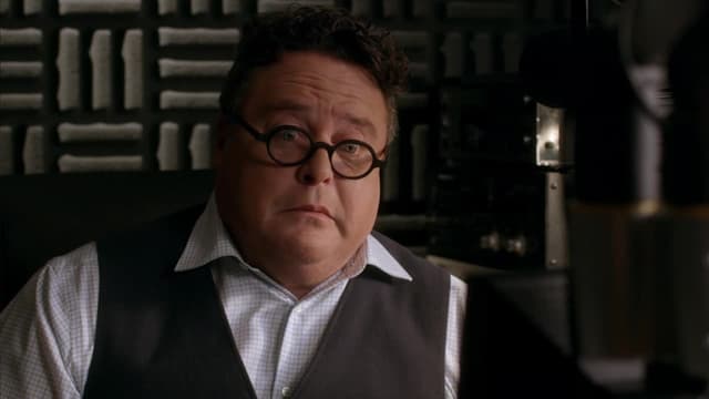 S01:E08 - Voice-Over