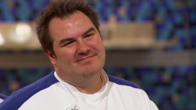 S08:E09 - 8 Chefs Compete