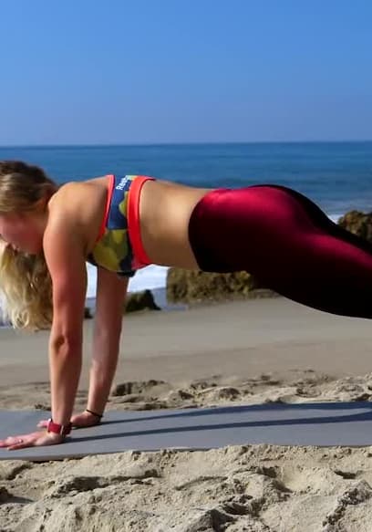 S01:E01 - 20 Min Dynamic Ab Routine poster