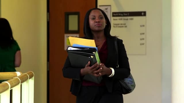 S02:E01 - Dangerous Devotion